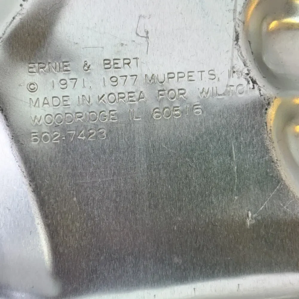 Bert & Ernie Wilton Birthday Cake Pan 1977 Sesame Street Aluminum #502-7423